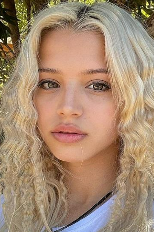 Новое дыхание: 6 молодых певиц, которые меняют российскую музыку прямо сейчас